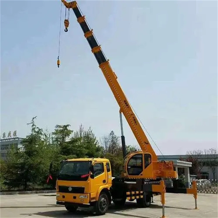 佛山钢筋笼入孔时,由吊车采用单点起吊