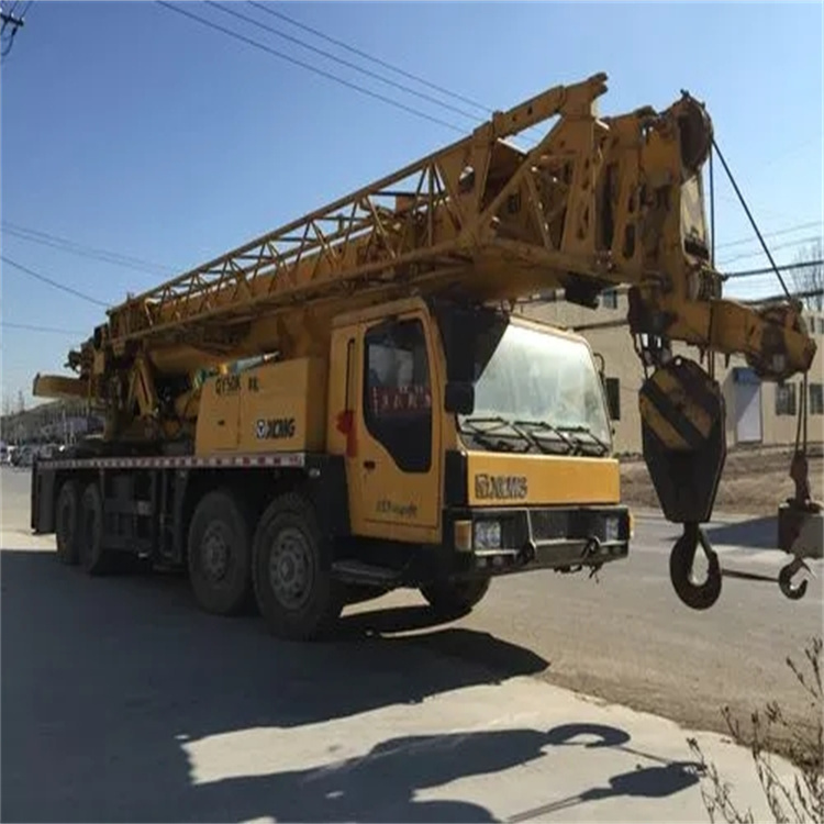 佛山吊车怎么吊装挖掘机